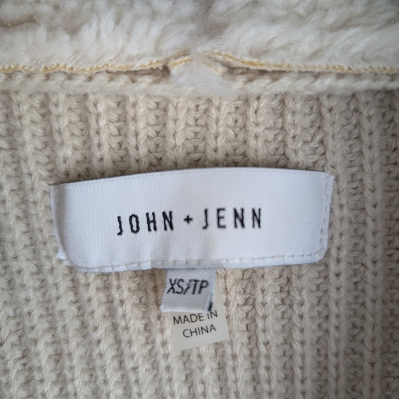 John & Jenn faux fur shearling wrap chunky knit cardigan jacket NEW XS cream - Picture 2 of 10